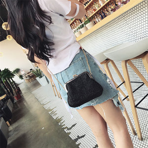 Kiss Lock Shoulder Bag